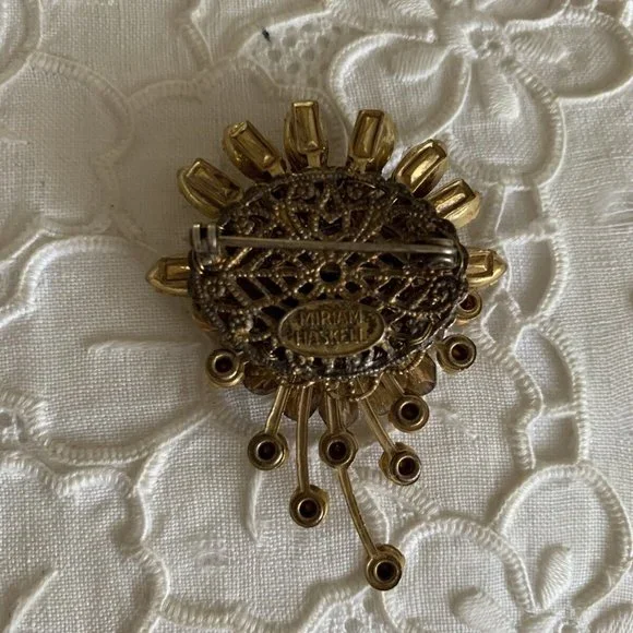 😄MIRIAM HASKELL vintage PIN BROOCH SIGNED RARE GOLD jewelry MOTHERS DAYgift